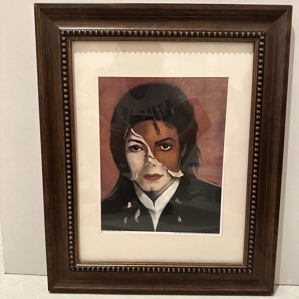 RARE* Michael Jackson portrait with Beautiful and STURDY brown bronze frame!